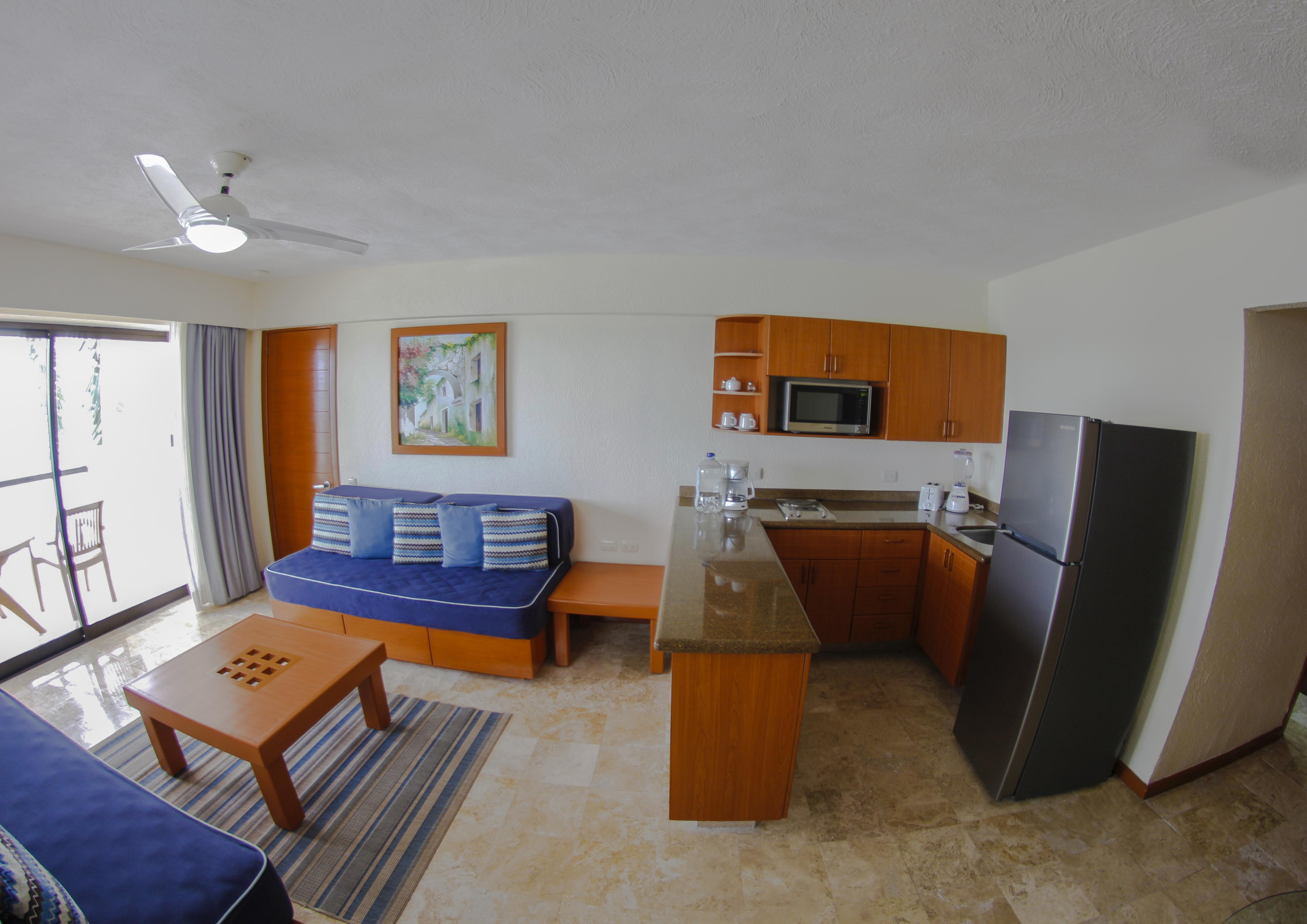 Plaza Pelicanos Grand Beach Resort All Inclusive Пуэрто-Вальярта Экстерьер фото