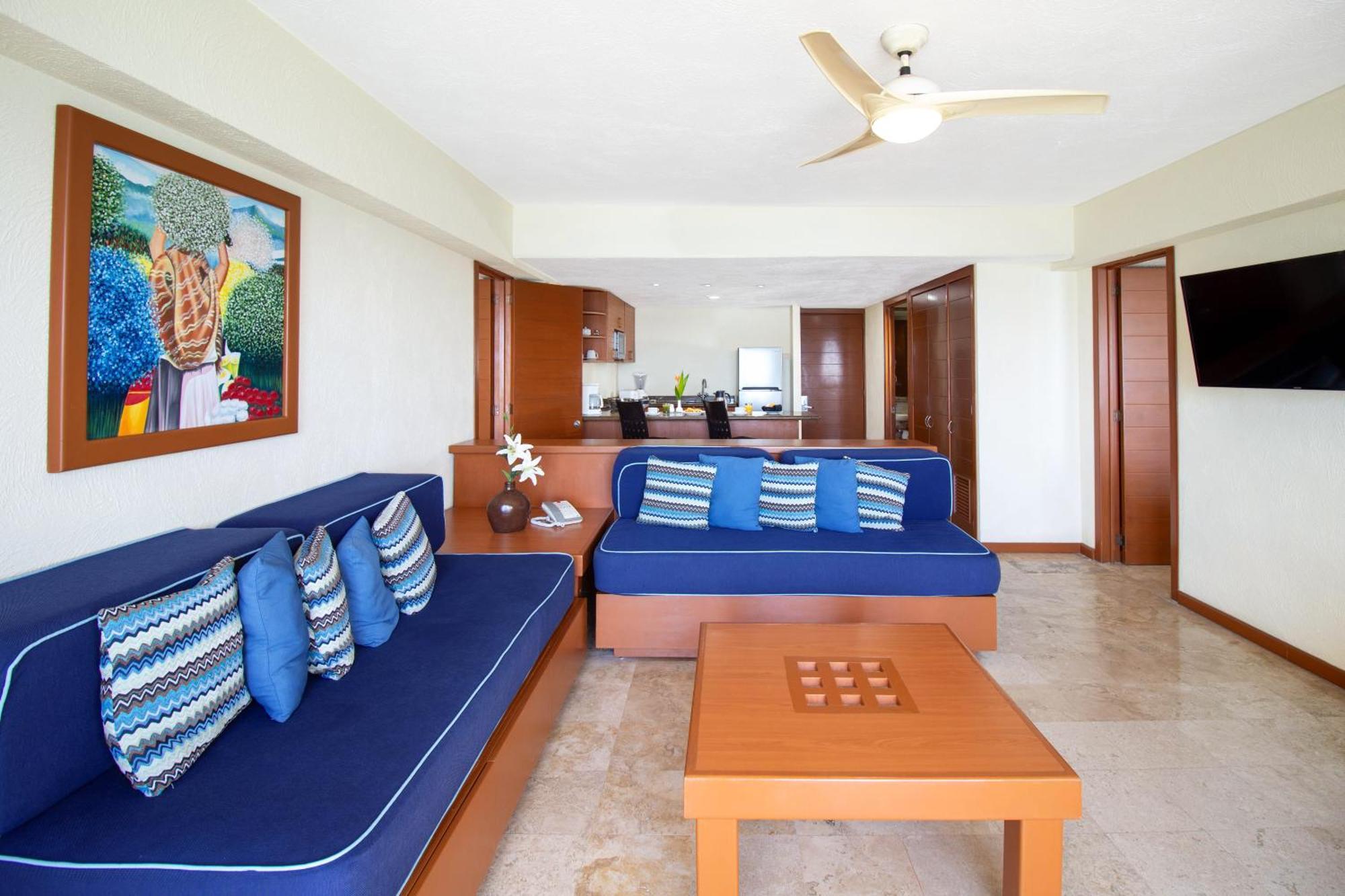 Plaza Pelicanos Grand Beach Resort All Inclusive Пуэрто-Вальярта Экстерьер фото