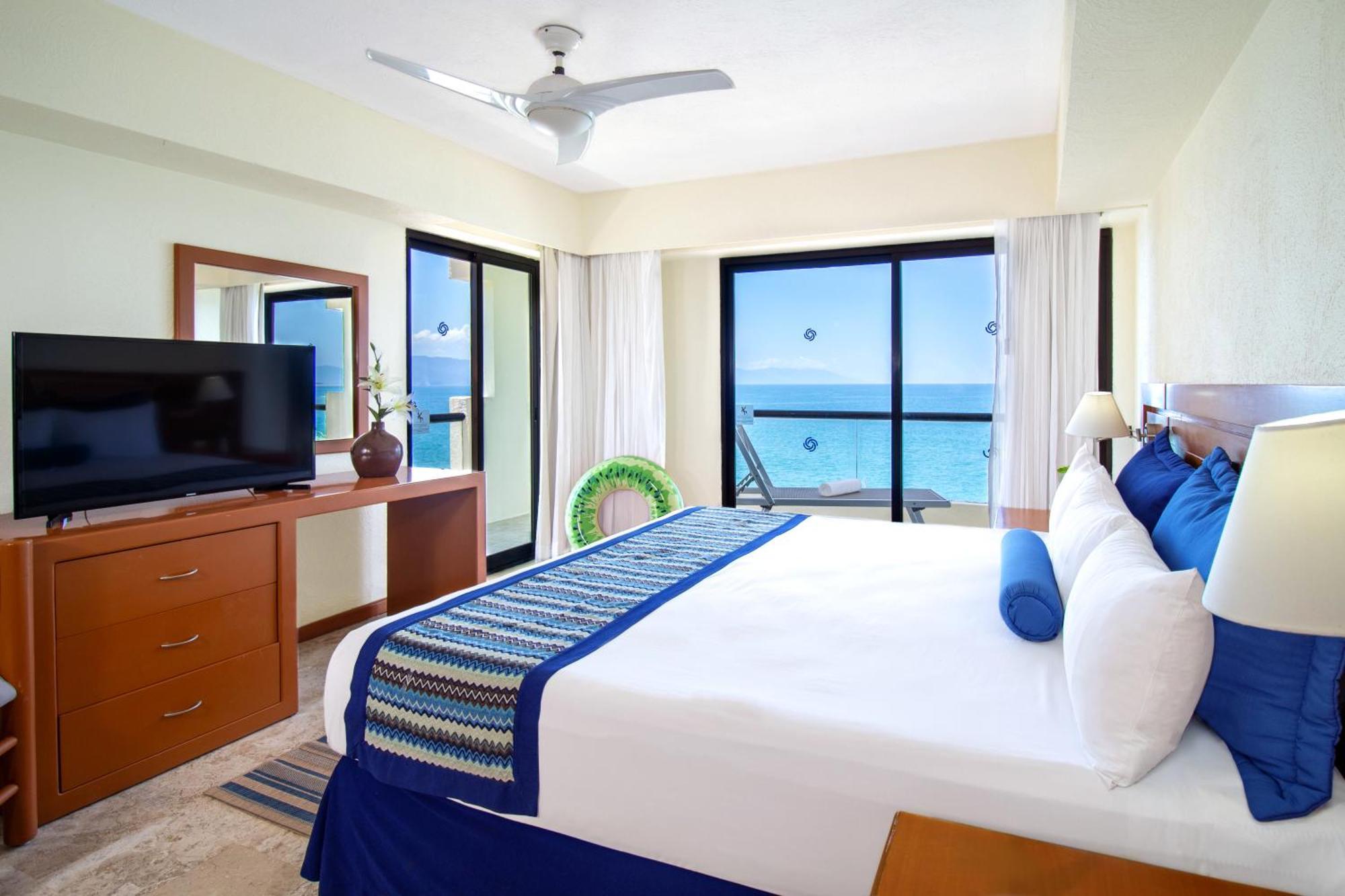 Plaza Pelicanos Grand Beach Resort All Inclusive Пуэрто-Вальярта Экстерьер фото