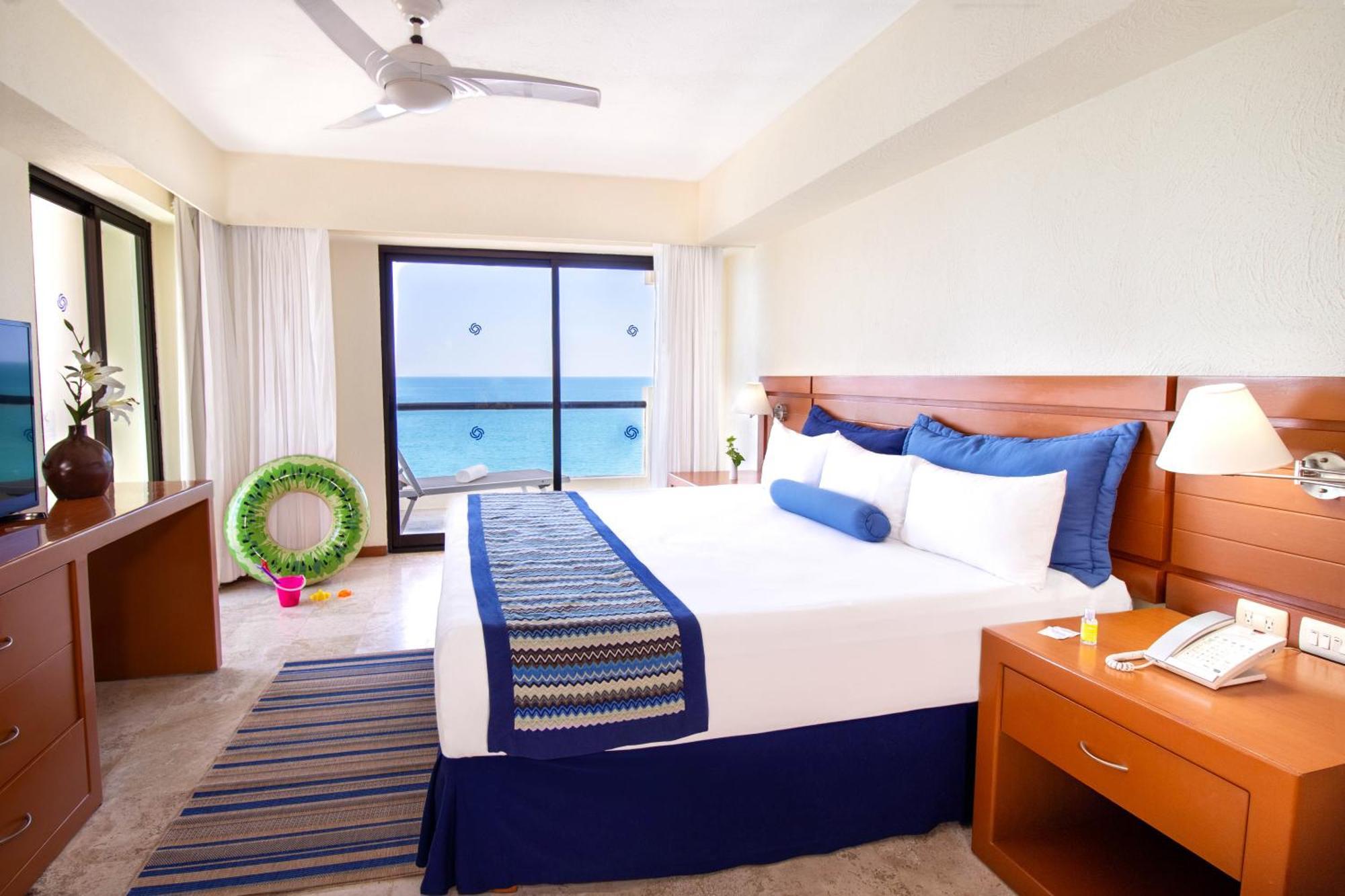 Plaza Pelicanos Grand Beach Resort All Inclusive Пуэрто-Вальярта Экстерьер фото