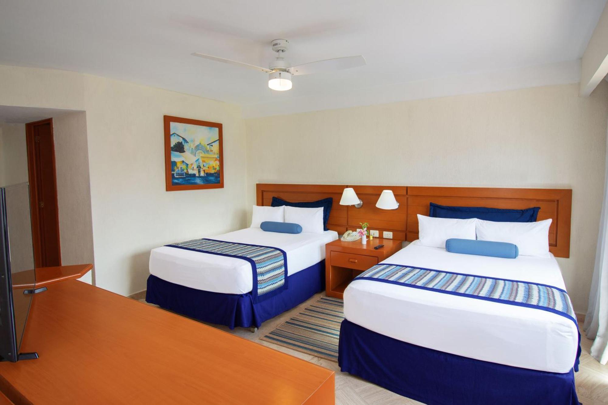 Plaza Pelicanos Grand Beach Resort All Inclusive Пуэрто-Вальярта Экстерьер фото