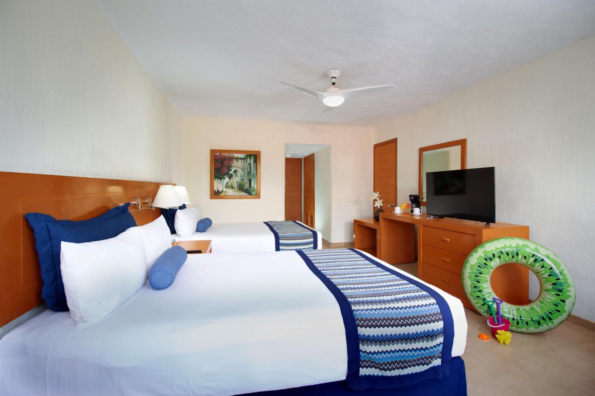 Plaza Pelicanos Grand Beach Resort All Inclusive Пуэрто-Вальярта Экстерьер фото