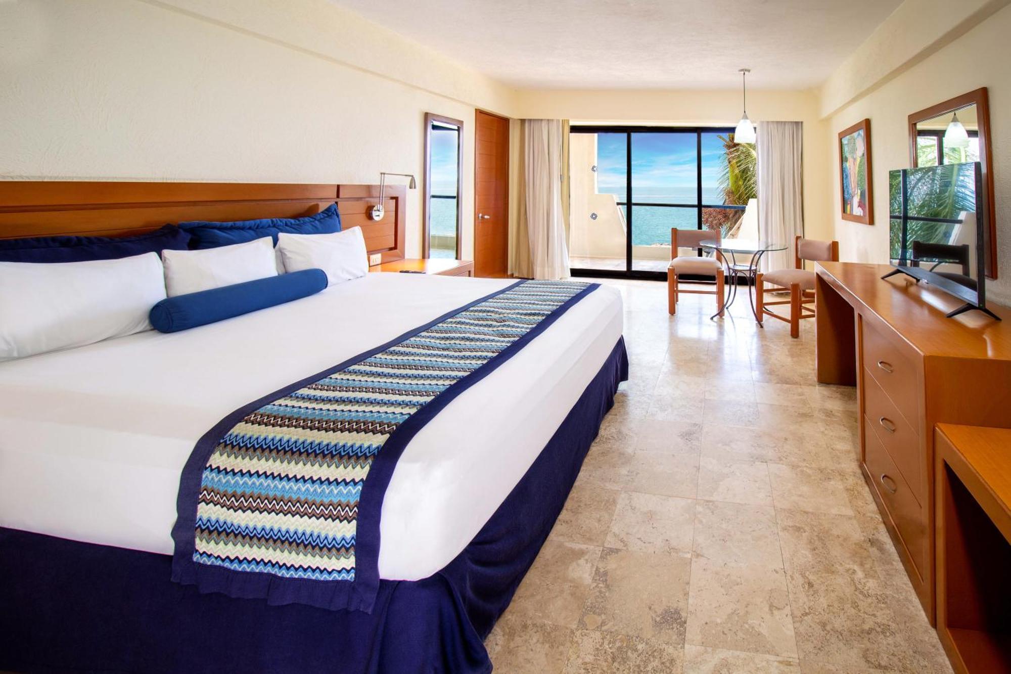 Plaza Pelicanos Grand Beach Resort All Inclusive Пуэрто-Вальярта Экстерьер фото