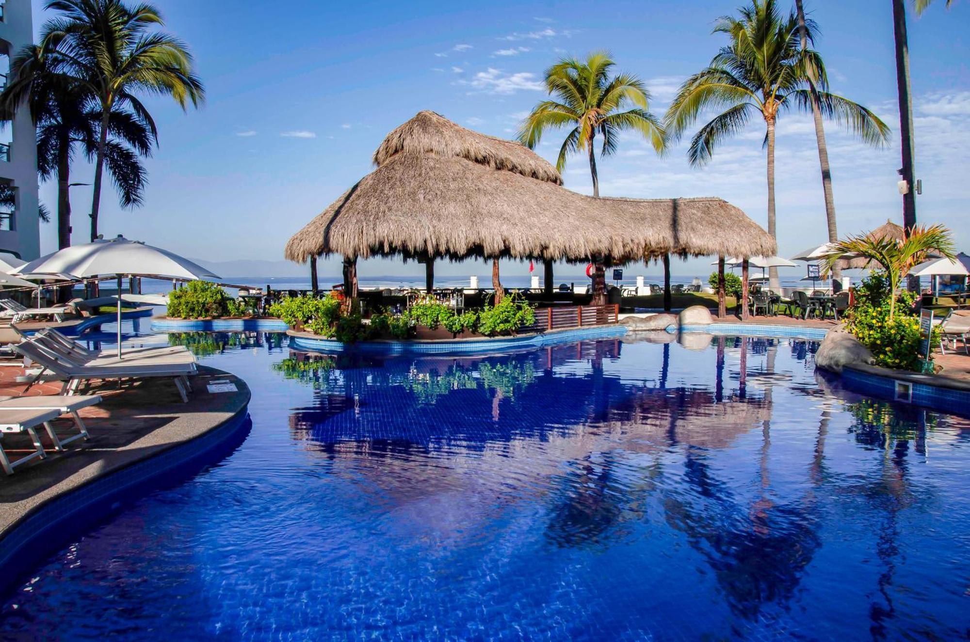 Plaza Pelicanos Grand Beach Resort All Inclusive Пуэрто-Вальярта Экстерьер фото